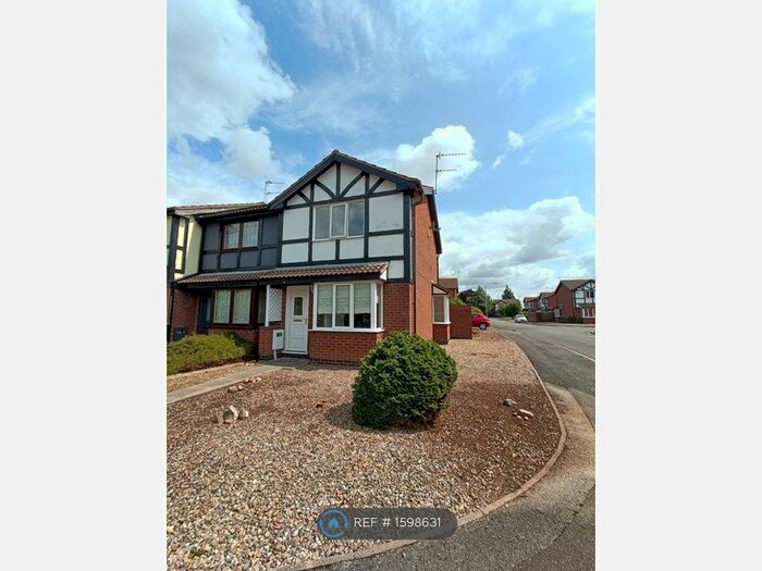 2 Bedroom End Of Terrace House To Rent In Tudor Close, Colwick, Nottingham, NG4