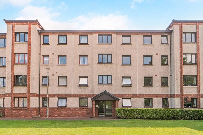 2 Bedroom Flat For Sale In / Hawthornden Place, Edinburgh, EH7