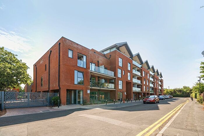 2 Bedroom Flat For Sale In East Road, Colliers Wood, London, SW19
