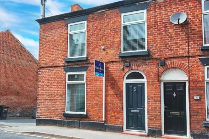 2 Bedroom End Of Terrace House To Rent In Waggs Road, Congleton, Cheshire, CW12