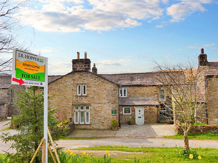 3 Bedroom Character Property For Sale In , Oughtershaw, BD23