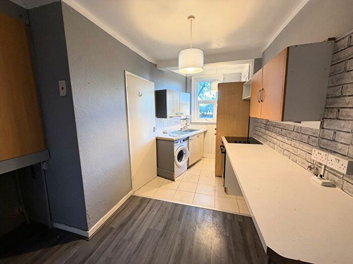 Studio To Rent In Carlton Avenue, SS0