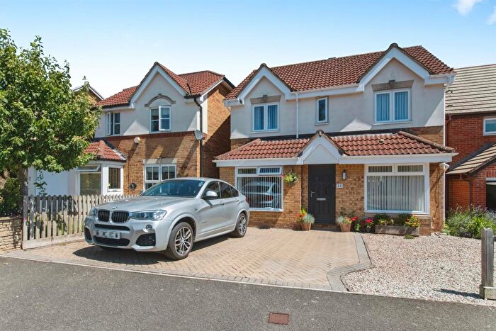 4 Bedroom Detached House For Sale In Guinevere Way, Exeter, EX4