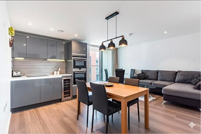 3 Bedroom Flat For Sale In Aurora Apartments, Buckhold Road, SW18