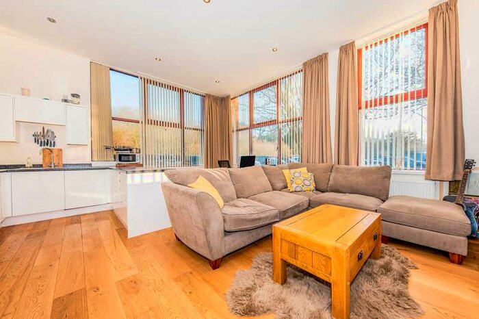 2 Bedroom Apartment To Rent In Ancells House, GU51