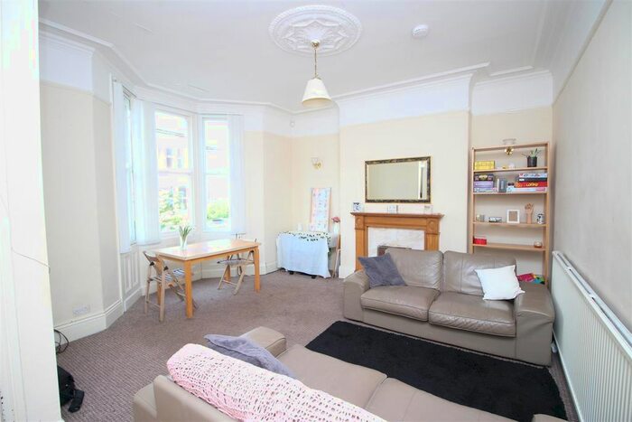 5 Bedroom Terraced House To Rent In Ripon Gardens, Jesmond Vale, Newcastle Upon Tyne, NE2
