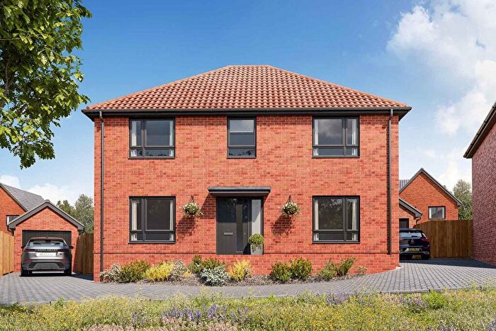4 Bedroom Detached House For Sale In Norwich Road, Claydon, IP6