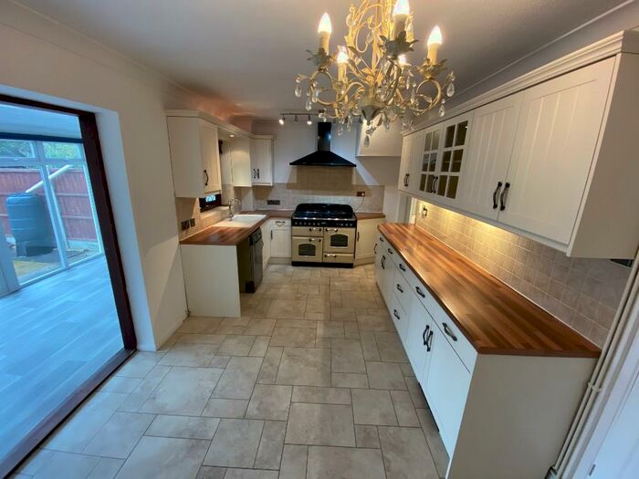 3 Bedroom Terraced House To Rent In Moorcroft, Rochford, Essex, SS4