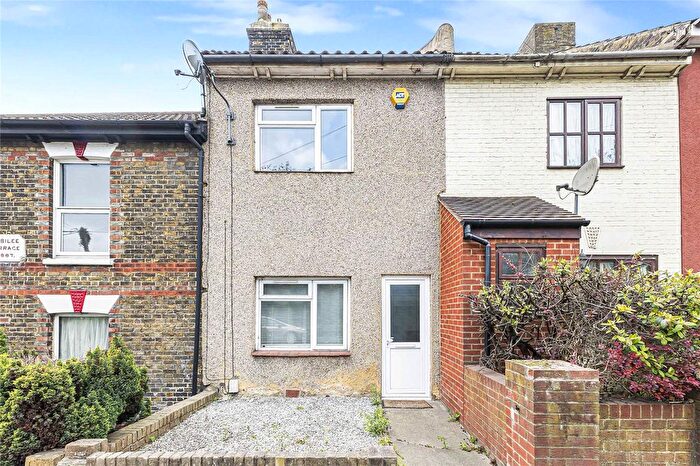 2 Bedroom Terraced House For Sale In Station Road, Strood, Rochester, Kent, ME2