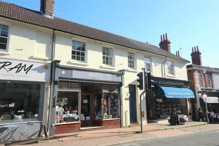 1 Bedroom Flat To Rent In High Street, Hurstpierpoint, Sussex, BN6