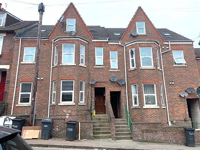 1 Bedroom Flat To Rent In Buxton Road, Luton, LU1