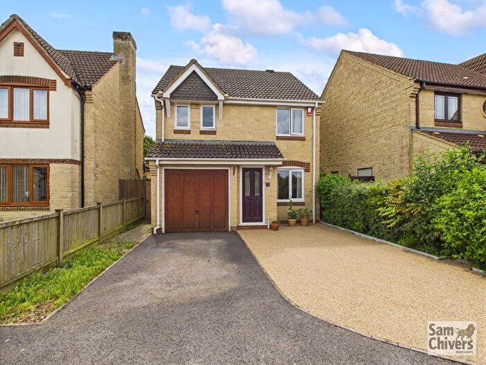 3 Bedroom Detached House For Sale In Heritage Close, Peasedown St John, BA2