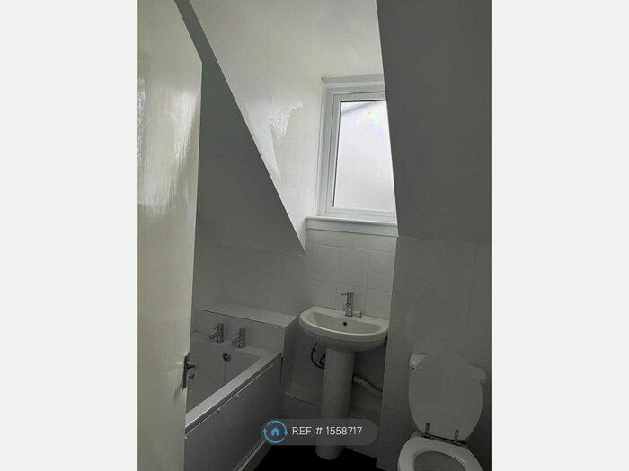 1 Bedroom Flat To Rent In Great Northern Road, Aberdeen, AB24