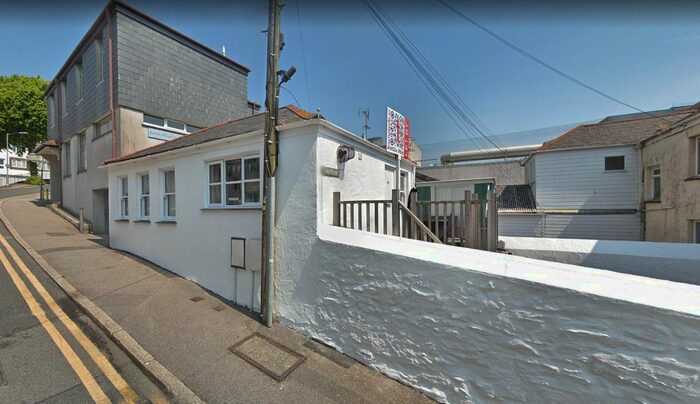 1 Bedroom Flat To Rent In The Moor, Falmouth, TR11