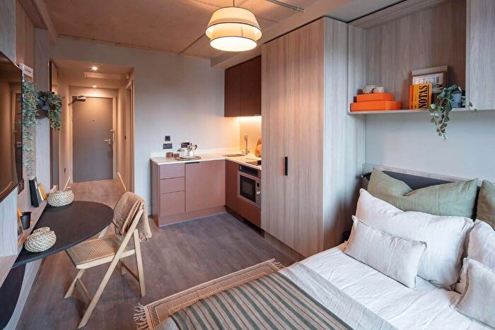 Studio To Rent In Chatfield Road, London, SW11