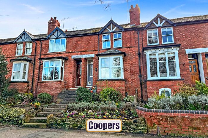 3 Bedroom Terraced House For Sale In The Close, Kenilworth, CV8