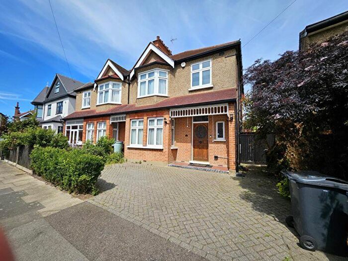 4 Bedroom Semi-Detached House To Rent In Radnor Road, Harrow, HA1