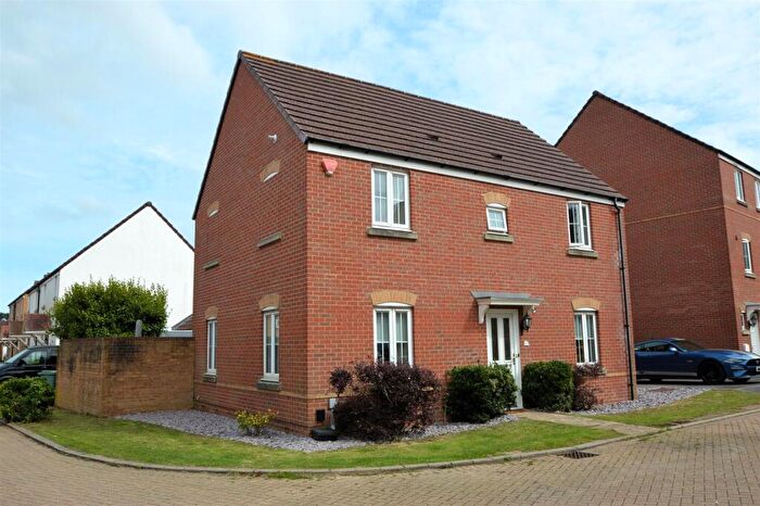 4 Bedroom Detached House For Sale In Binstead, PO33