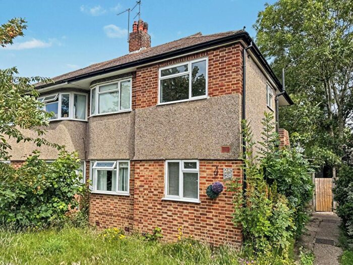 2 Bedroom Maisonette For Sale In Shepperton Road, Petts Wood, Petts Wood, Orpington, BR5