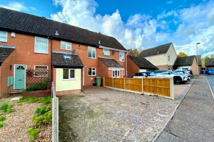 3 Bedroom Terraced House To Rent In Courtenay Close, Norwich NR5