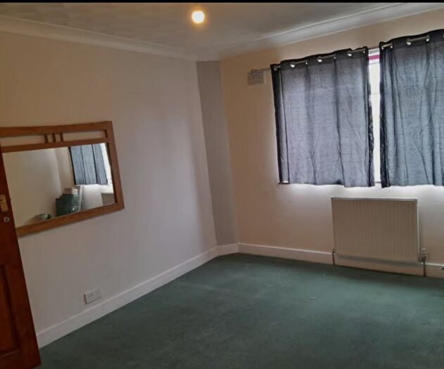 2 Bedroom Flat To Rent In Hudson Road, Bexleyheath, Kent, DA7