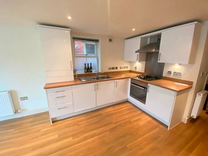 1 Bedroom Flat To Rent In Stourcliffe Avenue, Southbourne, Bournemouth BH6