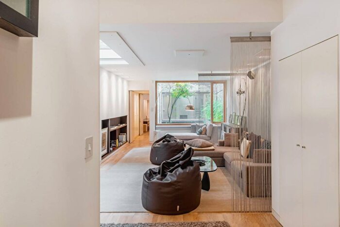 6 Bedroom Property To Rent In Atalanta Street, Munster Village, London, SW6