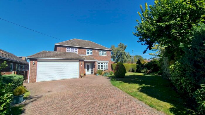 4 Bedroom Detached House For Sale In Windsor Close, Sleaford, NG34