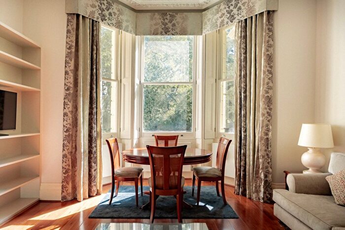 2 Bedroom Flat For Sale In Stanhope Gardens, South Kensington, SW7