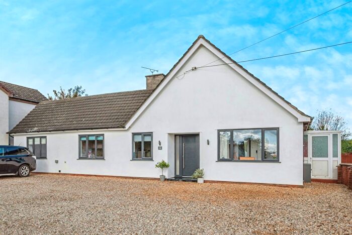 4 Bedroom Detached Bungalow For Sale In The Heath, Hevingham, Norwich, NR10