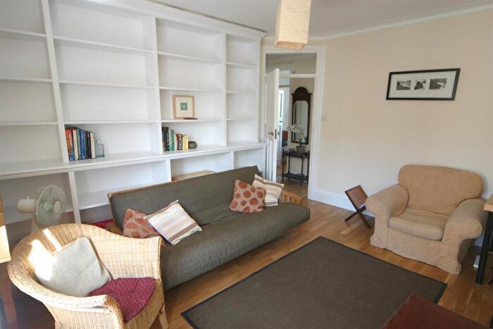 4 Bedroom Apartment To Rent In Melcombe Court, Dorset Square, Marylebone, NW1