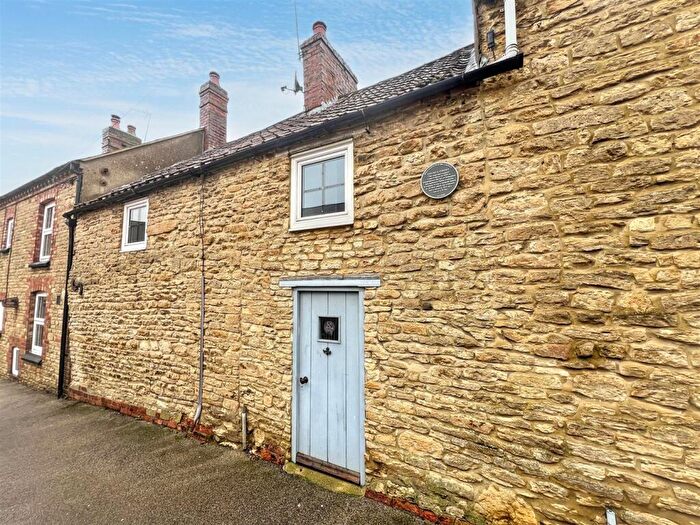 2 Bedroom Terraced House For Sale In Hinwick Road, Wollaston, NN29