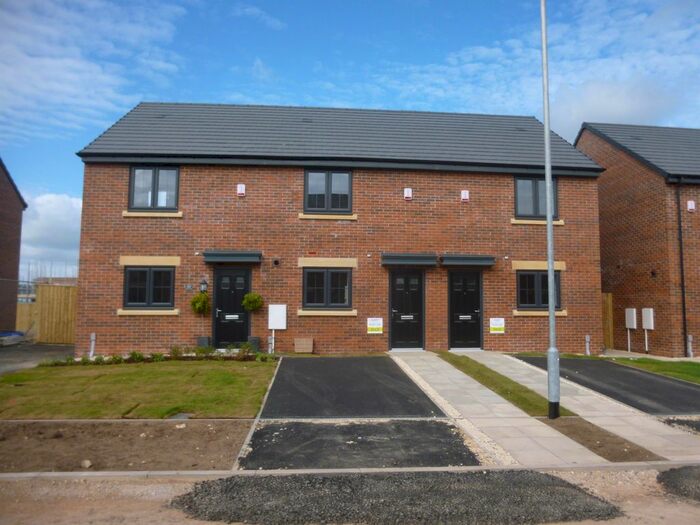 2 Bedroom Town House To Rent In Foxby Mews, Warren Wood View, Ginsborough, DN21