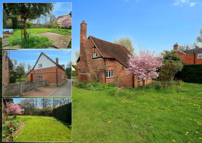 2 Bedroom Detached House For Sale In Stanford Dingley, Berkshire, RG7