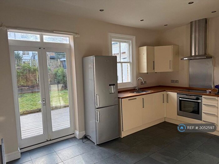 2 Bedroom Terraced House To Rent In Jennings Road, London, SE22