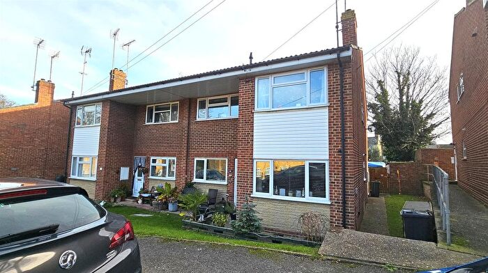 2 Bedroom Flat To Rent In Sundew Grove, Ramsgate, CT11