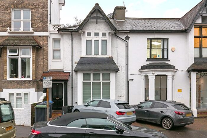 1 Bedroom Flat To Rent In Blunt Road, South Croydon, CR2