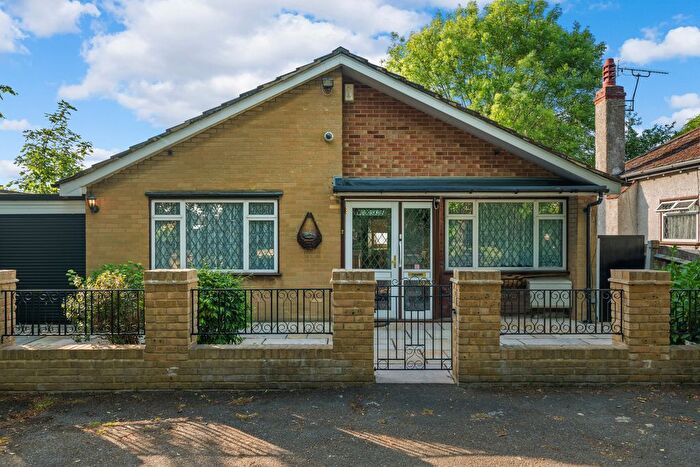 3 Bedroom Detached Bungalow For Sale In Medland Close, Hackbridge, SM6