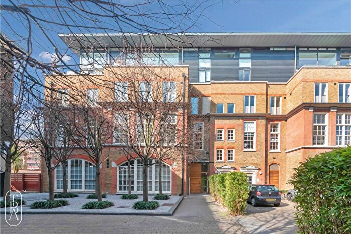 1 Bedroom Apartment For Sale In Clark Street, London, E1