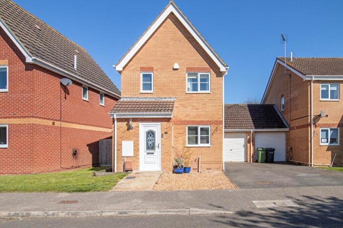 3 Bedroom Semi-Detached House For Sale In Wiggenhall St. Germans, King's Lynn, Norfolk, PE34