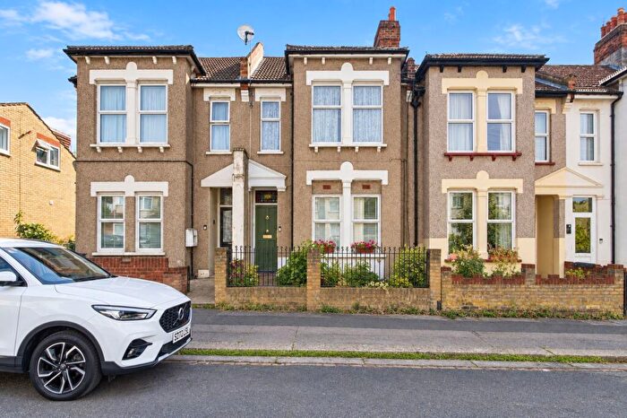 2 Bedroom Property For Sale In Burlington Road, Thornton Heath, CR7