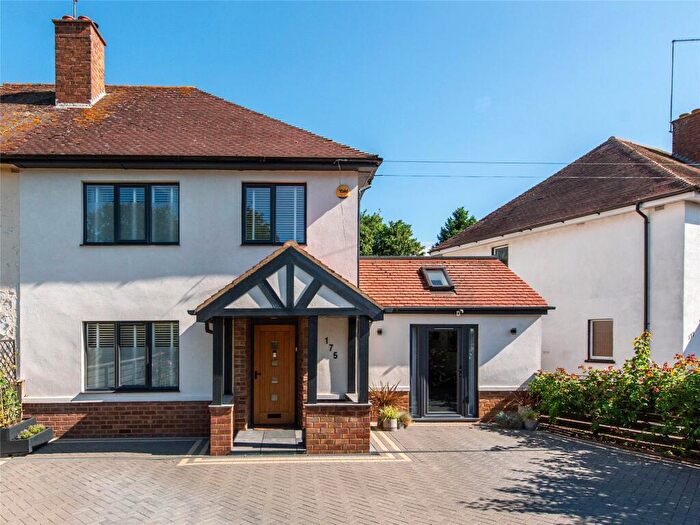 3 Bedroom House For Sale In Fullingdale Road, Abington, Northamptonshire, NN3