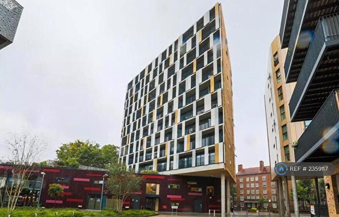 1 Bedroom Flat To Rent In Atkins Square, Hackney, E8