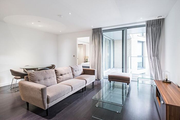 2 Bedroom Apartment To Rent In Alie Street London, E1