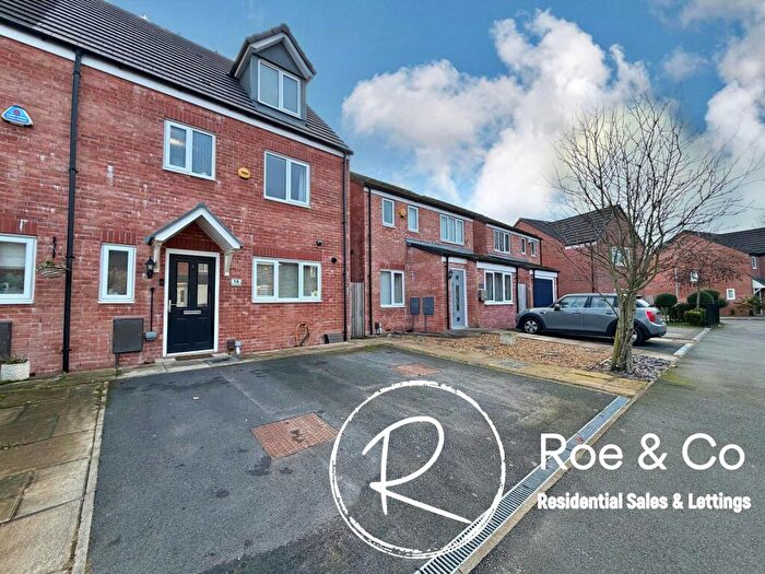 4 Bedroom End Of Terrace House For Sale In Sky Lark Close, Lostock, BL6