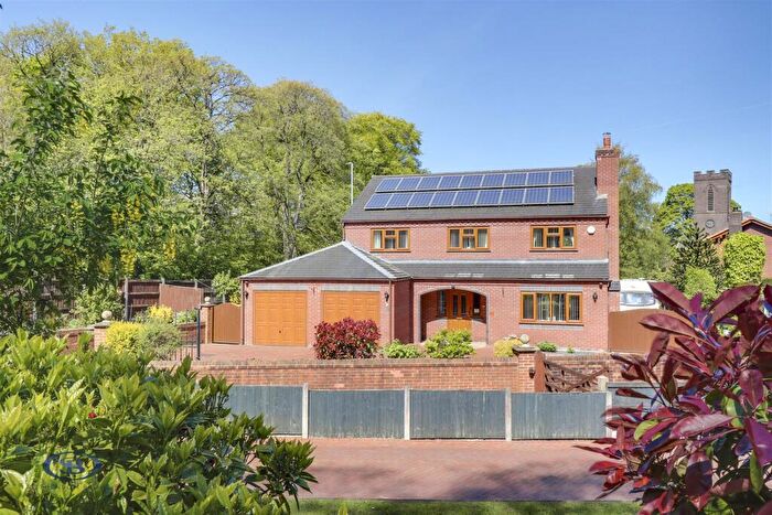 4 Bedroom Detached House For Sale In The Avenue, Kidsgrove, Stoke-On-Trent, ST7