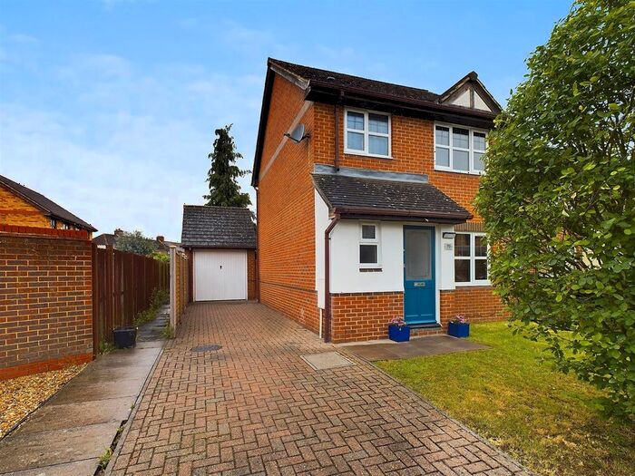 3 Bedroom Semi-Detached House To Rent In Elliott Avenue, Ruislip Manor, Ruislip, HA4