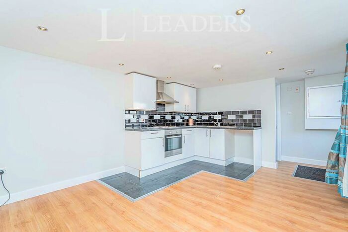 1 Bedroom Apartment To Rent In Aberdeen Road, Southampton, SO17