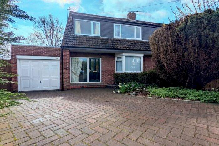 3 Bedroom Semi-Detached House To Rent In Fairburn Avenue, Houghton Le Spring, DH5