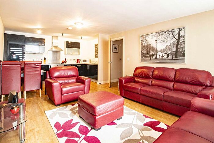 2 Bedroom Flat To Rent In Topaz House, Merrivale Mews, Milton Keynes, MK9